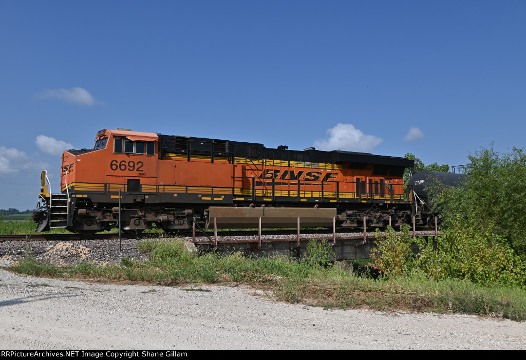 BNSF 6692